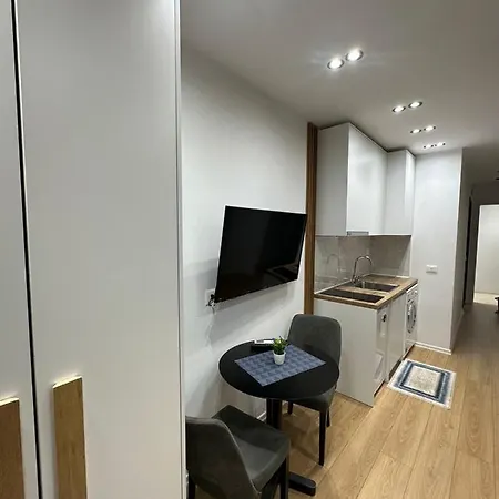 Cozystayapartaments 1 * تيرانا
